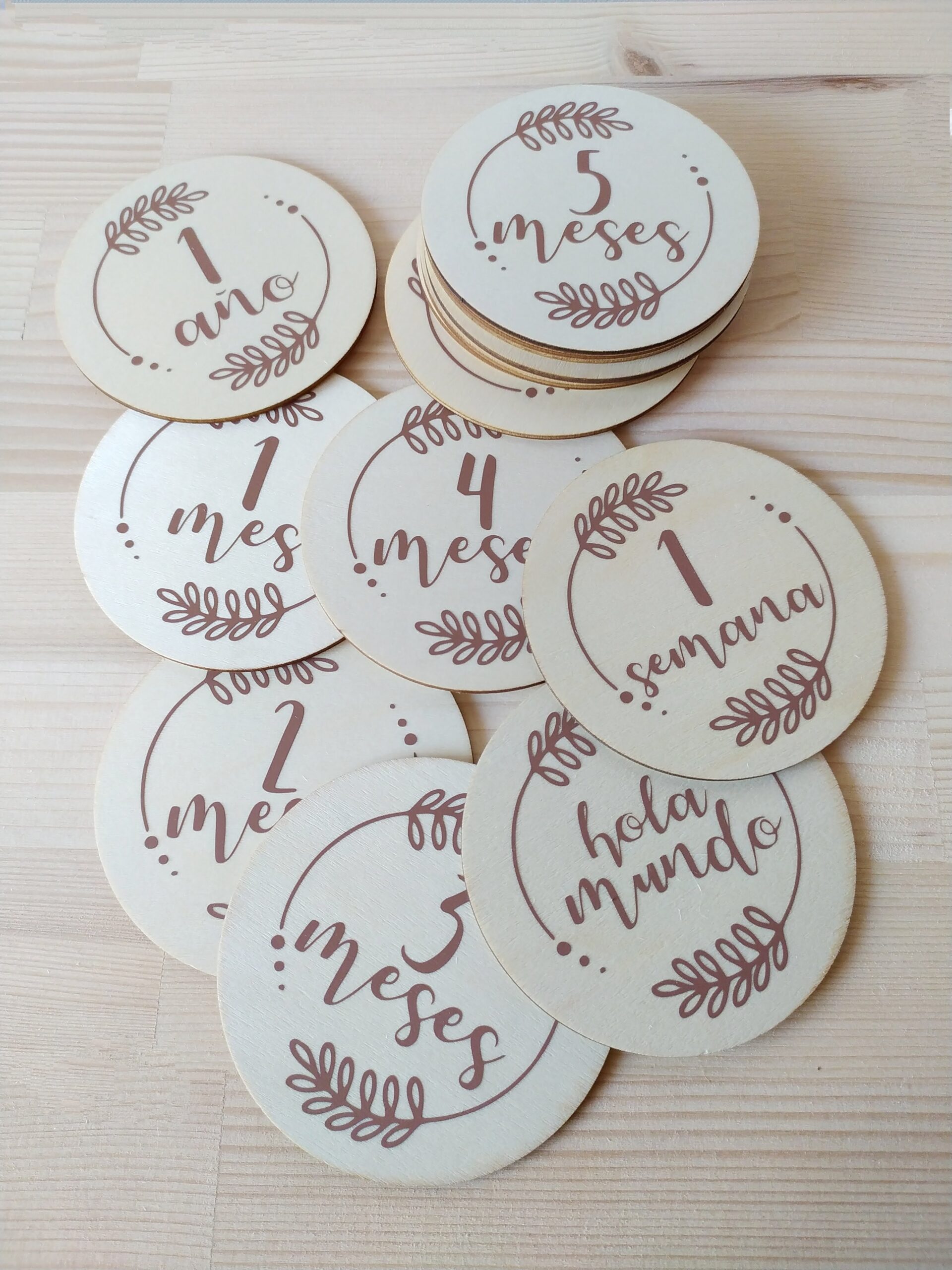 • Placas Cumple Mes Bebé • - Imagen 2