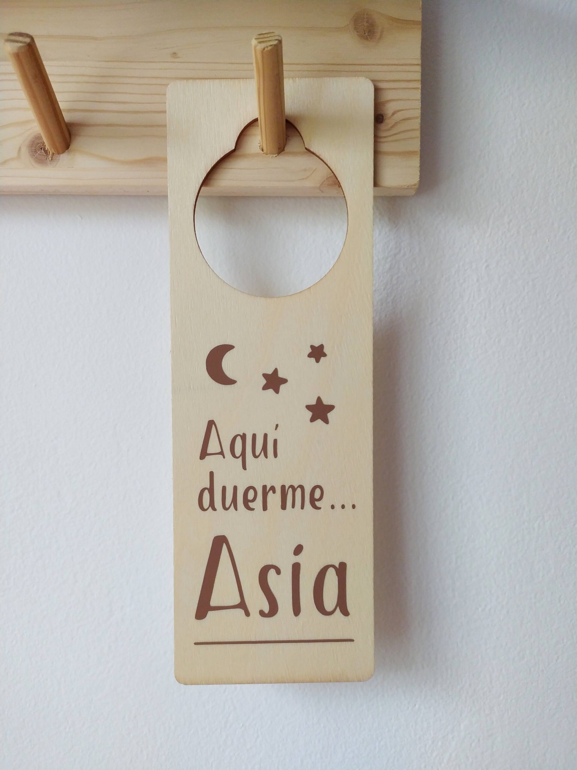•Colgador Puerta Infantil con nombre • - Imagen 3