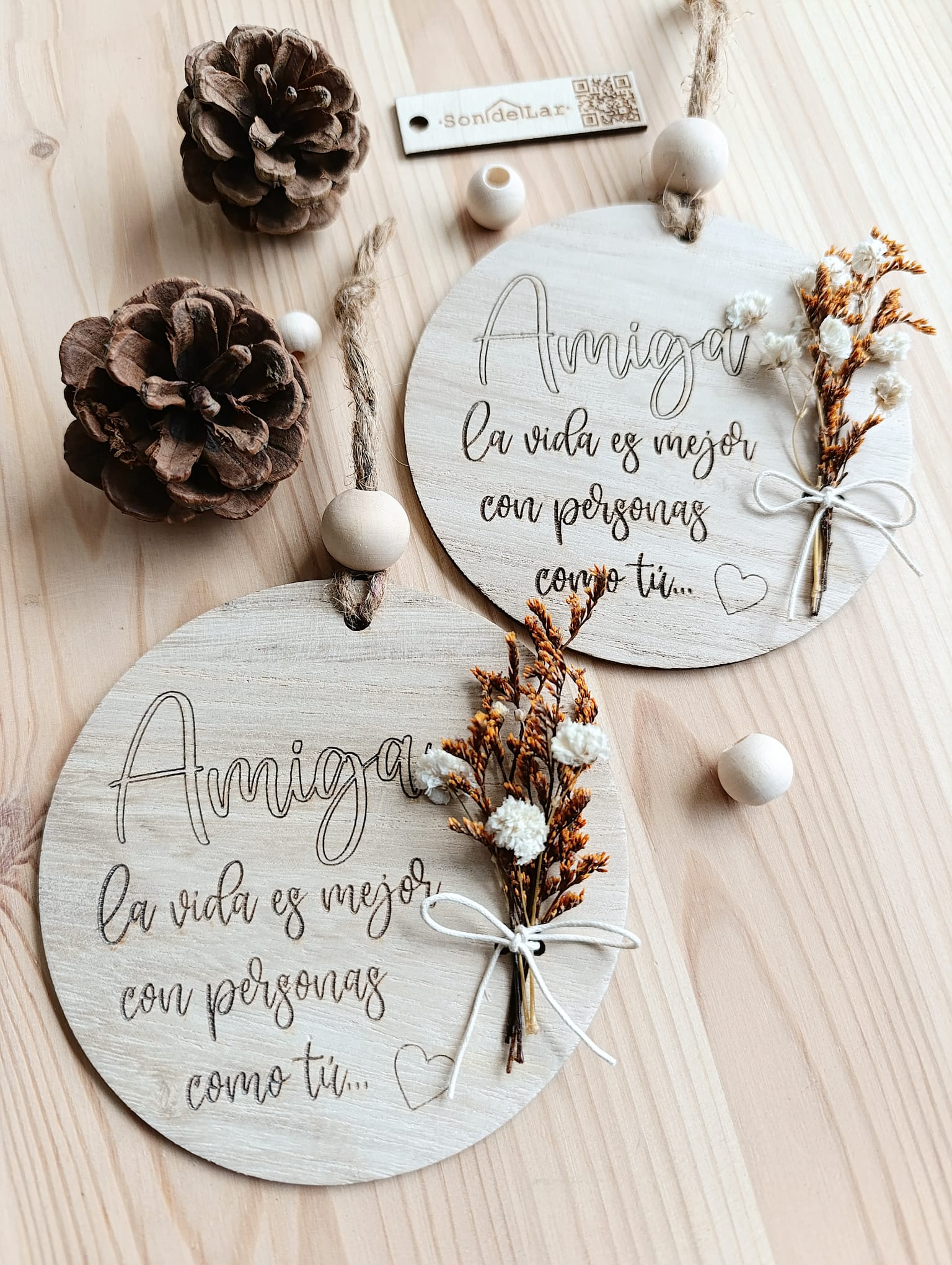 <strong>• Cartel Madera – "Amiga..." •</strong> - Imagen 2
